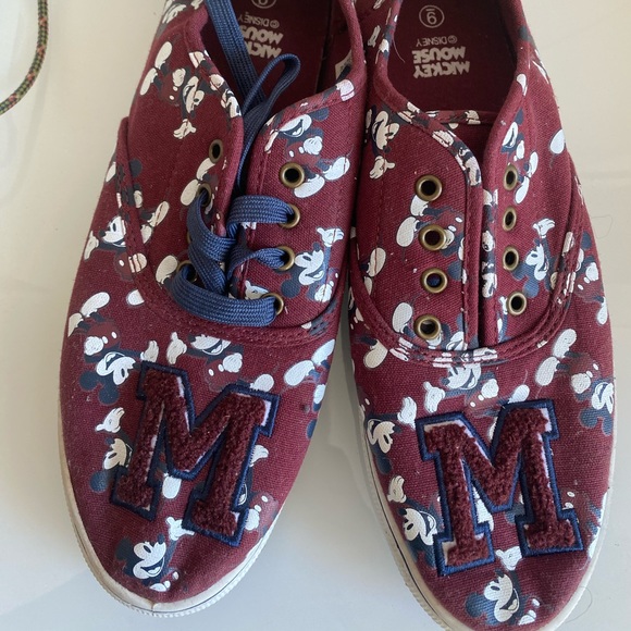 Disney Mickey Mouse Sneakers - Picture 1 of 7